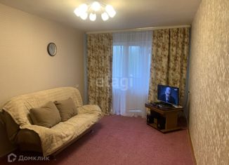 Продажа однокомнатной квартиры, 30 м2, Златоуст, проспект 30-летия Победы, 14