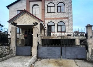 Продам дом, 373 м2, Армянск, улица Воинов-Интернационалистов, 24