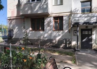 Продам 2-комнатную квартиру, 43.8 м2, Севастополь, улица Авиаторов, 25