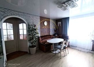 Продажа 2-комнатной квартиры, 55.6 м2, Копейск, улица Кожевникова, 15А