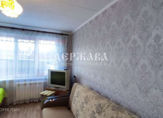 Продаю однокомнатную квартиру, 16.3 м2, Старый Оскол, микрорайон Молодогвардеец, 2