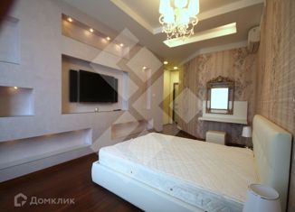Продается 3-комнатная квартира, 135 м2, Москва, улица Крылатские Холмы, 33к1, метро Крылатское