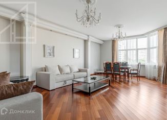 Сдается в аренду 4-комнатная квартира, 200 м2, Москва, улица Александра Невского, 27, метро Белорусская