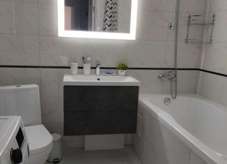 Продается однокомнатная квартира, 38 м2, Краснодар, улица Красных Партизан, 1/3к4, микрорайон Светлоград