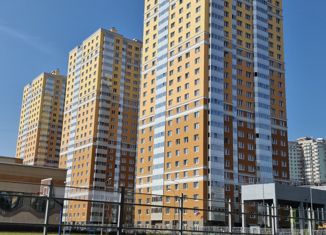 Продажа 3-комнатной квартиры, 82.7 м2, Санкт-Петербург, улица Кустодиева, 3к2, ЖК Поэт