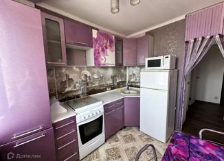 Продается 2-комнатная квартира, 50.3 м2, Крым, улица имени 60-летия Октября, 20