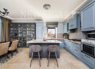 Продаю дом, 200 м2, коттеджный посёлок Русская Деревня, Западная улица, 39