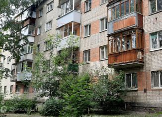 Продаю однокомнатную квартиру, 31 м2, Екатеринбург, улица Коминтерна, 13, улица Коминтерна