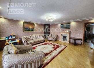 Продается 5-комнатная квартира, 148.6 м2, Курск, Школьная улица, 54