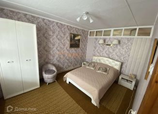 Продам 3-комнатную квартиру, 67.3 м2, поселок городского типа Разумное, проспект Ленина, 5А