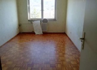 Продается трехкомнатная квартира, 64 м2, Владикавказ, улица Куйбышева, 126к3, микрорайон Весна