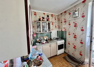 Продается 3-комнатная квартира, 65.6 м2, поселок городского типа Новофёдоровка, Севастопольская улица, 4