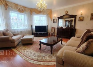 Продаю 3-ком. квартиру, 120 м2, Волгодонск, улица Гагарина, 8Е