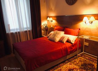 Сдается двухкомнатная квартира, 55 м2, Севастополь, улица Хрулёва, 11