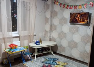 Продам двухкомнатную квартиру, 45 м2, поселок городского типа Афипский, улица 50 лет Октября, 40/2