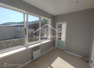 Продаю 3-ком. квартиру, 42 м2, село Небуг, квартал Спортивный, 12А/5