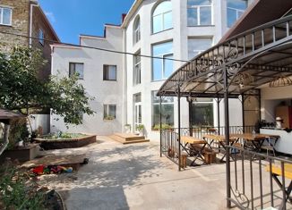 Продаю дом, 750 м2, поселок городского типа Новофёдоровка, Виноградная улица