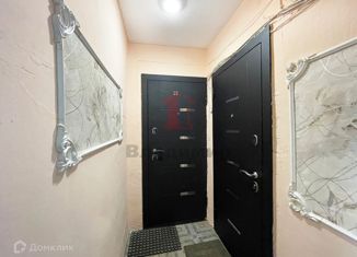 Продаю 2-комнатную квартиру, 42.7 м2, Находка, Ленинградская улица, 10