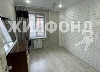 Продажа 4-ком. квартиры, 72 м2, Черногорск, улица Генерала Тихонова, 6