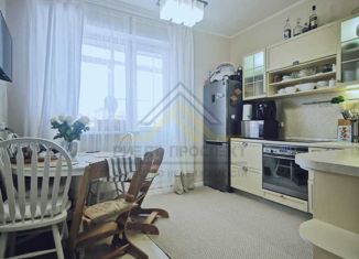 Продам 2-комнатную квартиру, 68 м2, Белгородская область, микрорайон Степной, 10