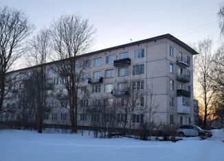 Трехкомнатная квартира на продажу, 51.5 м2, поселок Терволово, Ленинградская улица, 6