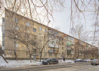 Продается 1-комнатная квартира, 30 м2, Екатеринбург, улица Лобкова, 30, улица Лобкова