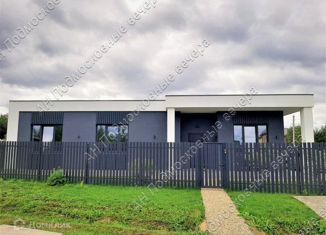 Продается дом, 250 м2, деревня Петровское