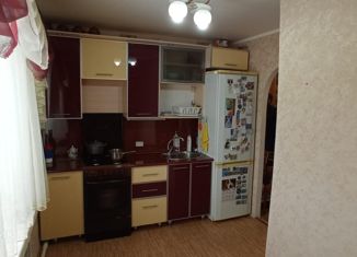 Продается 2-ком. квартира, 47 м2, село Раевский, улица Кирова, 96