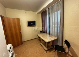 Сдача в аренду 3-комнатной квартиры, 70 м2, Муравленко, улица Энтузиастов, 33