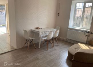 Продажа 2-ком. квартиры, 37.8 м2, Джанкой, Интернациональная улица, 24