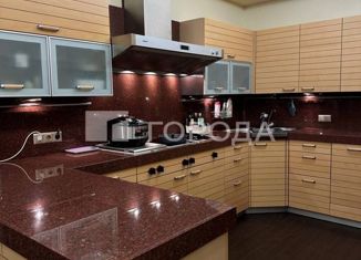 Продам 3-ком. квартиру, 128 м2, Москва, улица Кутузова, 11к2, улица Кутузова