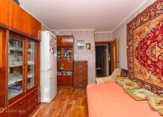 Продается 2-комнатная квартира, 47.6 м2, Омск, улица Лукашевича, 15