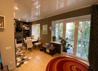 3-комнатная квартира на продажу, 63 м2, Санкт-Петербург, Большой Сампсониевский проспект, 98, метро Лесная