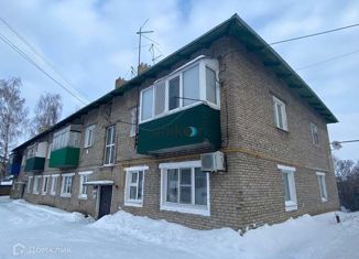 Продам 3-комнатную квартиру, 48 м2, село Иглино, улица Свердлова, 10/1