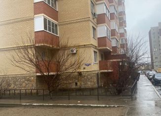 Продается однокомнатная квартира, 41 м2, Астрахань, улица Бабаевского, 1к6, Ленинский район