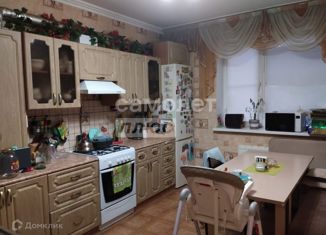 Продажа 3-комнатной квартиры, 96 м2, Абинск, улица Свердлова, 5