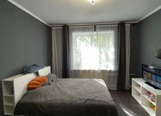 Продам трехкомнатную квартиру, 64 м2, Нижний Новгород, улица Лоскутова, 14, жилой район Соцгород