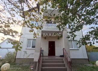 Продам дом, 200 м2, поселок Дубовое, Центральная улица, 10