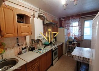 Продается 3-ком. квартира, 66 м2, Курганинск, улица Крылова, 3