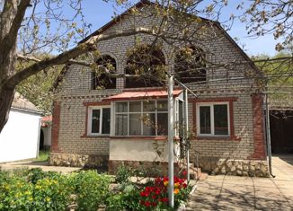 Продаю дом, 200 м2, село Адербиевка, Октябрьская улица, 40