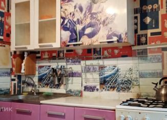 Продаю 2-комнатную квартиру, 49.7 м2, Шлиссельбург, улица Кирова, 6