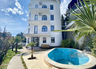 Аренда дома, 350 м2, посёлок городского типа Гурзуф, Гурзуфское шоссе, 3Б