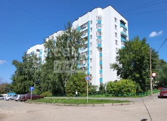 Продаю 3-ком. квартиру, 66 м2, Владимир, Суздальский проспект, 26