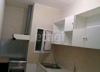 Трехкомнатная квартира на продажу, 45 м2, поселок городского типа Полотняный Завод, улица Слободка, 111