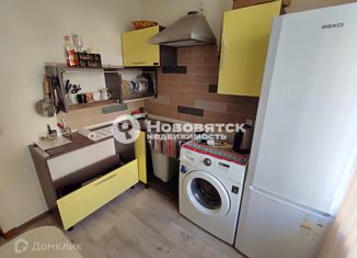 Продам 2-ком. квартиру, 45 м2, Киров, Советская улица, 65