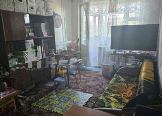 Продаю 1-ком. квартиру, 38.9 м2, Каменск-Шахтинский, улица Троян, 7