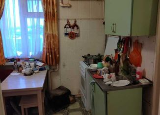 Продается 2-комнатная квартира, 42.7 м2, поселок Якушовка, Советская улица, 1