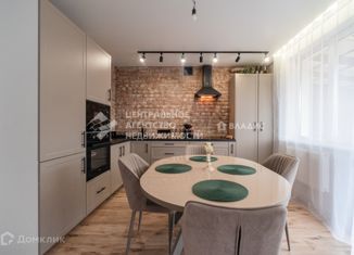 Продам таунхаус, 99.9 м2, село Алеканово, Цветочная улица