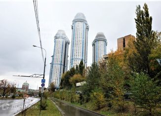 Продается 2-ком. квартира, 108 м2, Москва, Мосфильмовская улица, 70к2, Мосфильмовская улица