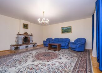 Продаю дом, 300 м2, деревня Уптино, Медовая улица, 2